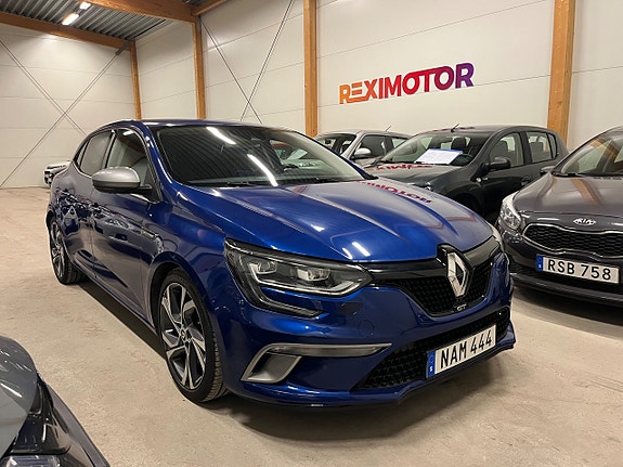 Renault Megane 2 of 5