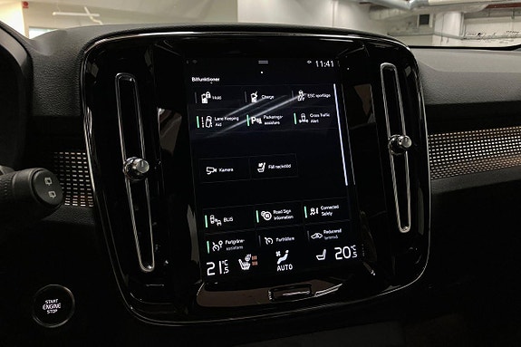 Volvo XC40 23 of 30