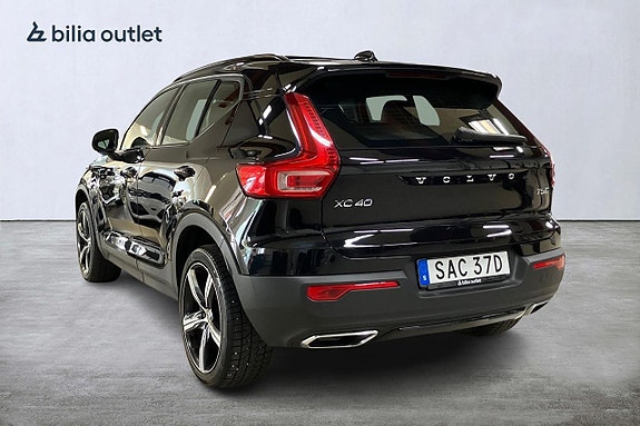 Volvo XC40 8 of 30