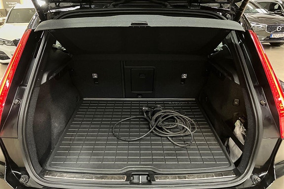 Volvo XC40 10 of 30