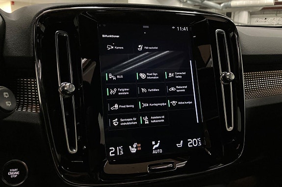 Volvo XC40 24 of 30