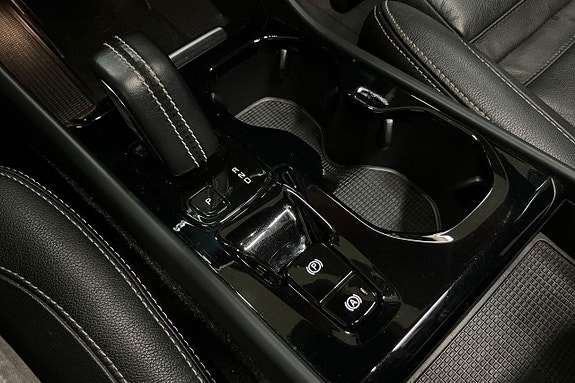 Volvo XC40 26 of 30