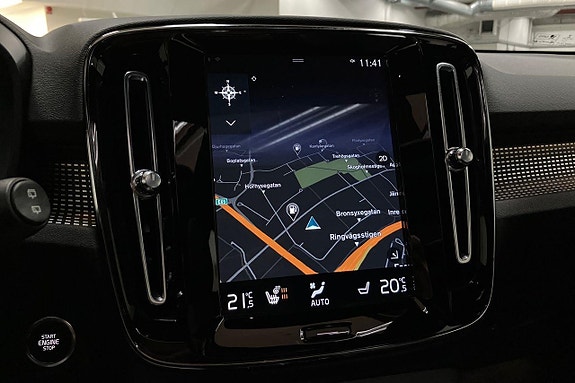 Volvo XC40 19 of 30