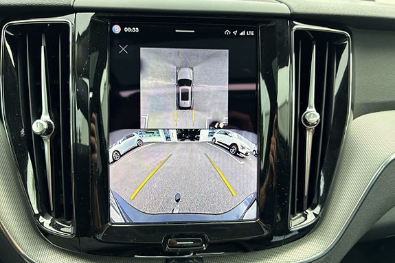 Volvo XC60 14 of 18