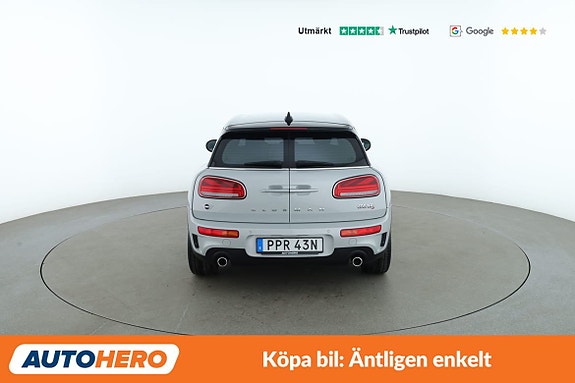 MINI Cooper S 4 of 5