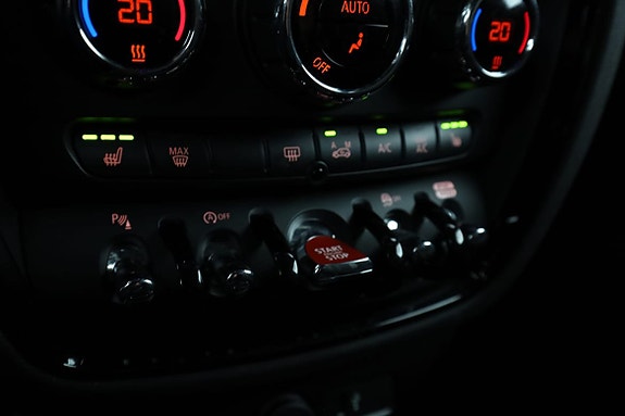 MINI Cooper S 24 of 30