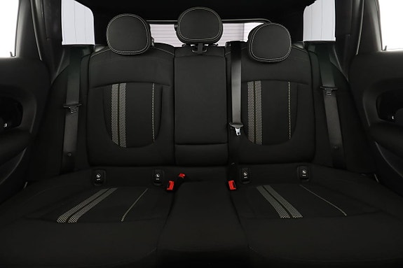MINI Cooper S 16 of 30