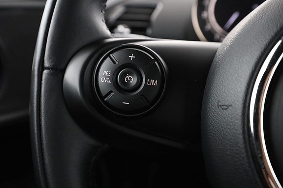 MINI Cooper S 28 of 30