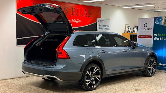 Volvo V90 Cross Country 18 of 21