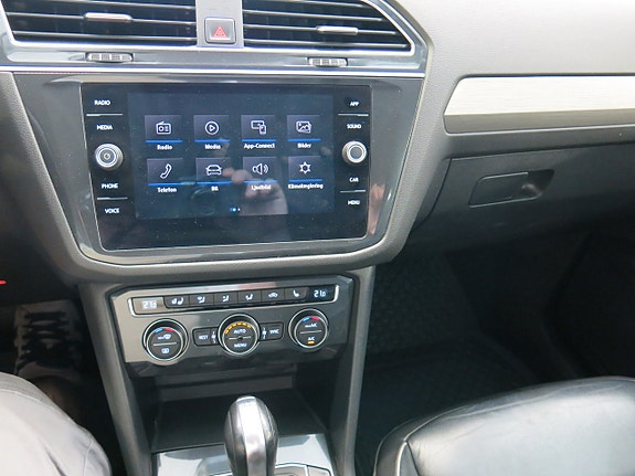Volkswagen Tiguan Allspace 27 of 30