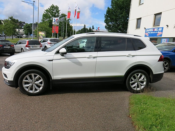 Volkswagen Tiguan Allspace 4 of 30
