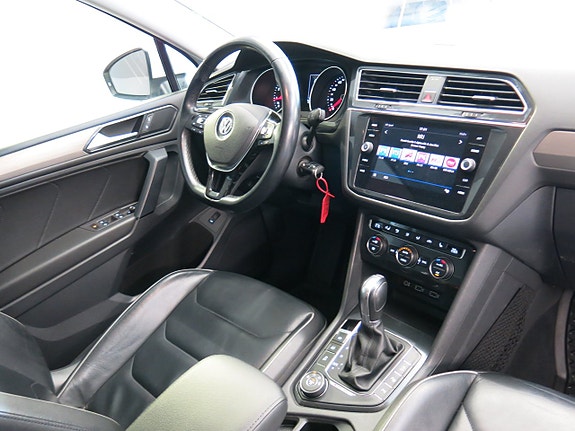 Volkswagen Tiguan Allspace 27 of 30