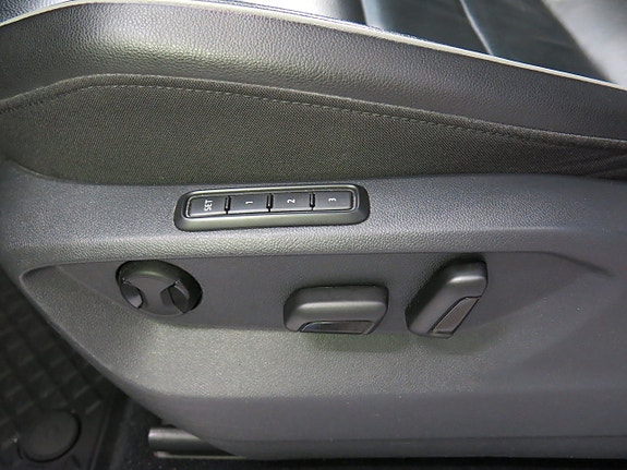 Volkswagen Tiguan Allspace 14 of 30