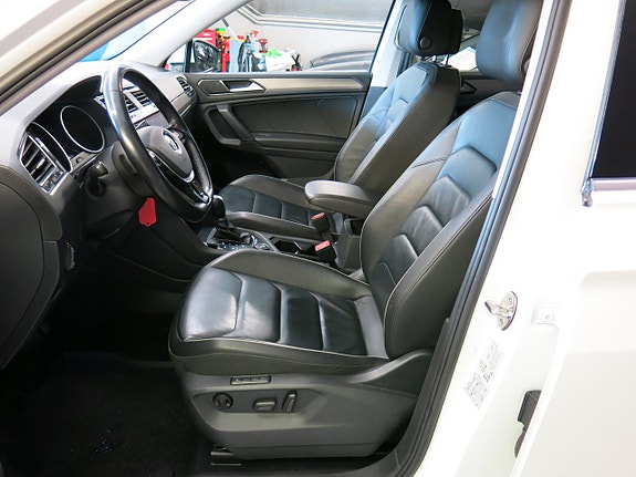 Volkswagen Tiguan Allspace 12 of 30