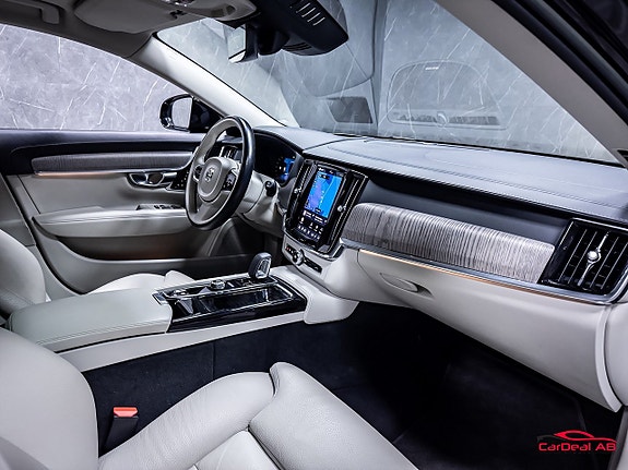 Volvo V90 14 of 30