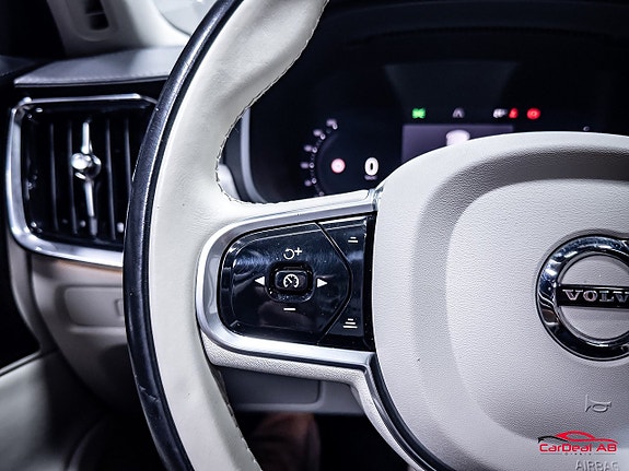 Volvo V90 24 of 30