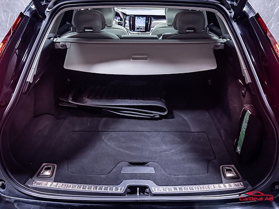 Volvo V90 17 of 30