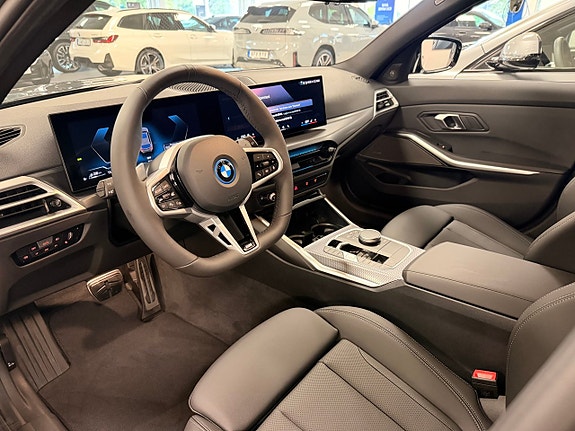 BMW 330e 3 of 5