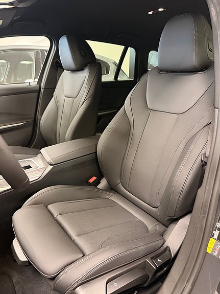 BMW 330e 2 of 5