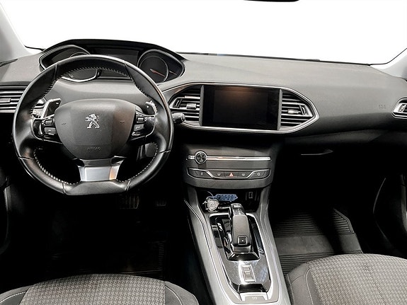 Peugeot 308 6 of 15