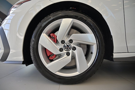 Volkswagen Golf I 11 of 27