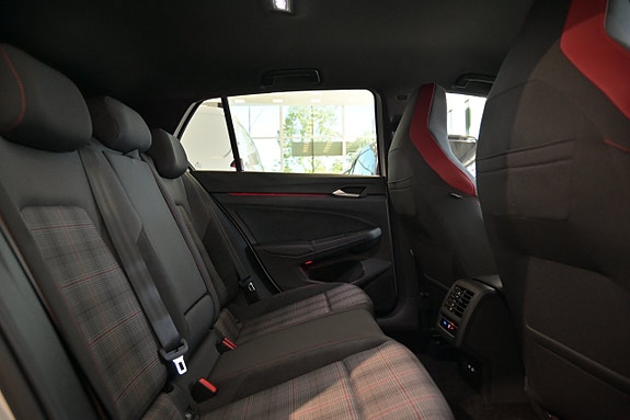 Volkswagen Golf I 24 of 27