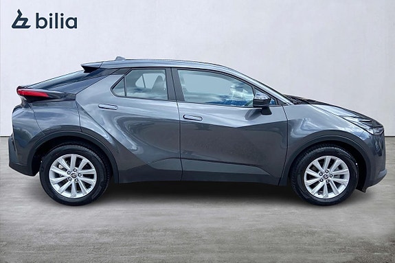 Toyota C-HR 17 of 20