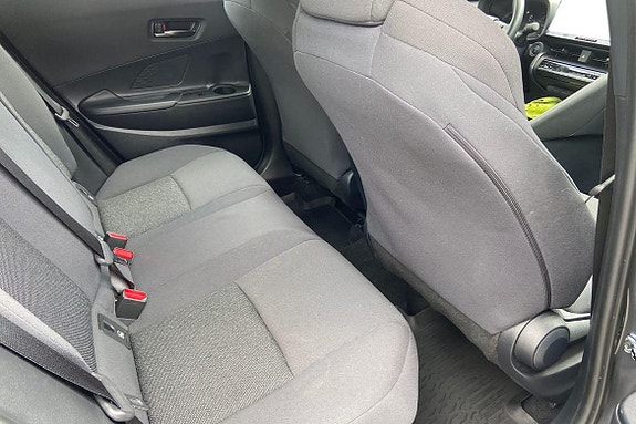 Toyota C-HR 8 of 20
