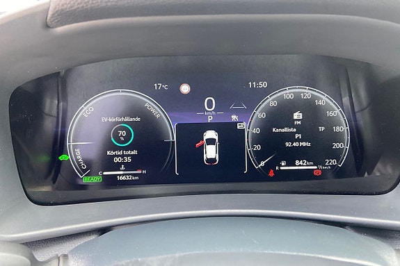Toyota C-HR 15 of 20
