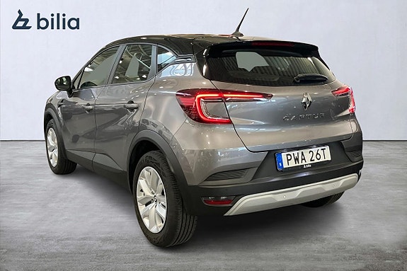 Renault Captur 2 of 5