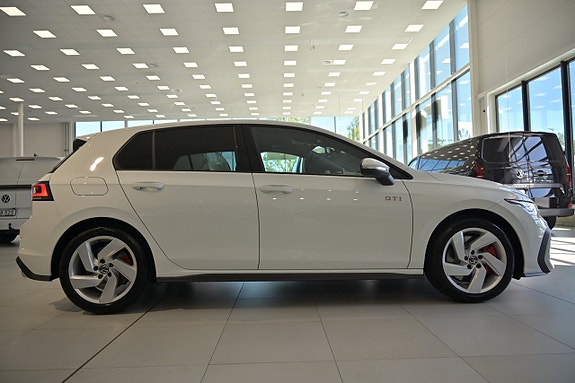 Volkswagen Golf I 6 of 27