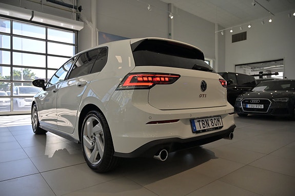 Volkswagen Golf I 8 of 27