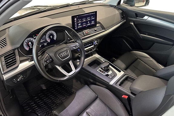 Audi Q5 9 of 27