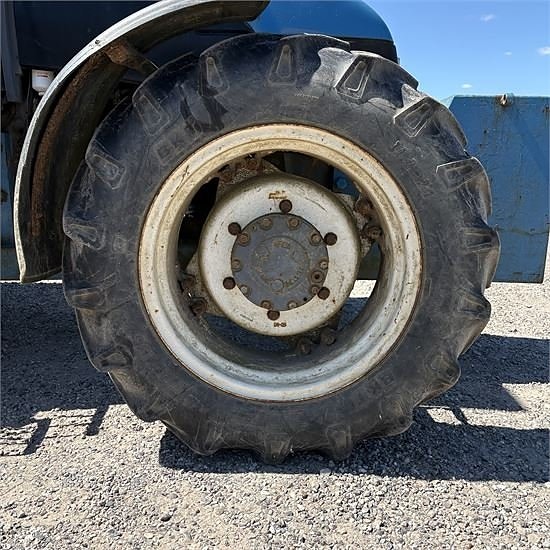 New Holland 4635 - 8 m 19 of 19