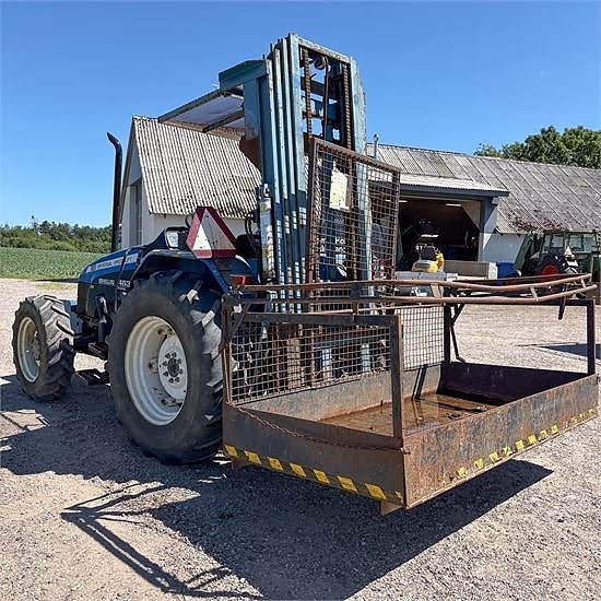 New Holland 4635 - 6 m 7 of 23