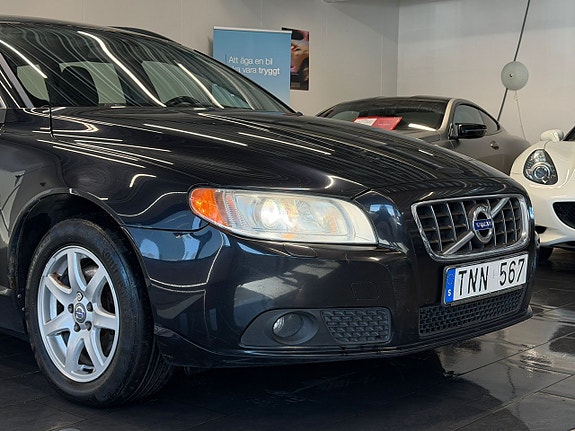 Volvo V70 5 of 5