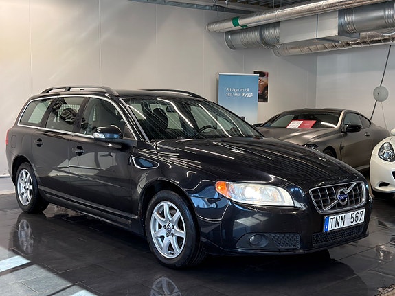 Volvo V70 4 of 5