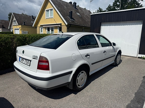 Skoda Octavia 4 of 5
