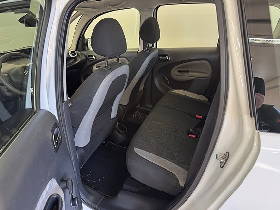 Citroen C3 Picasso 12 of 14