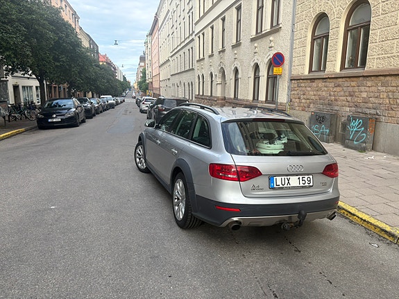 Audi A4 allroad 3 of 7