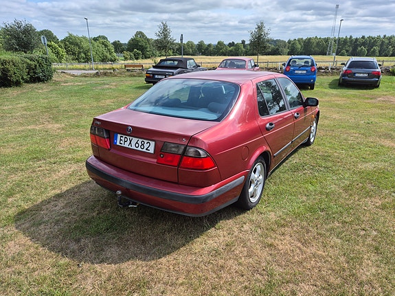 Saab 9-5 3 of 5