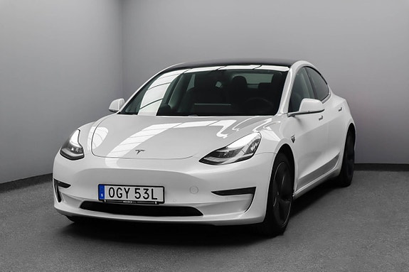 Tesla Model 3 4 of 23