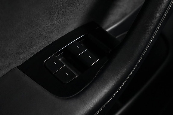 Tesla Model 3 21 of 23