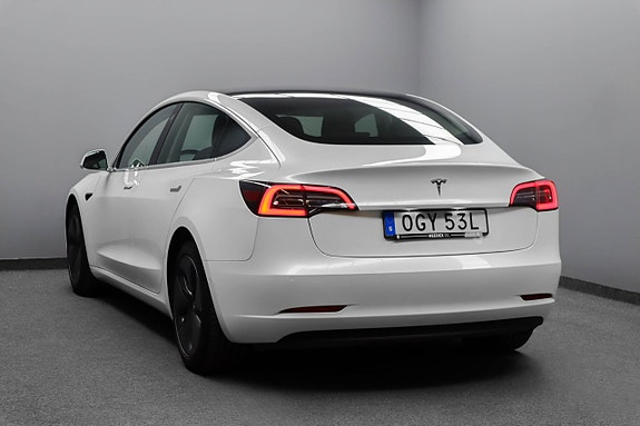Tesla Model 3 5 of 23