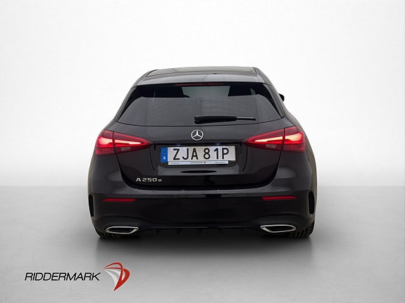 Mercedes-Benz A250 e 7 of 30