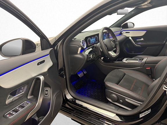 Mercedes-Benz A250 e 10 of 30