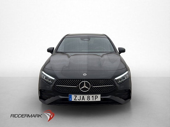 Mercedes-Benz A250 e 2 of 30