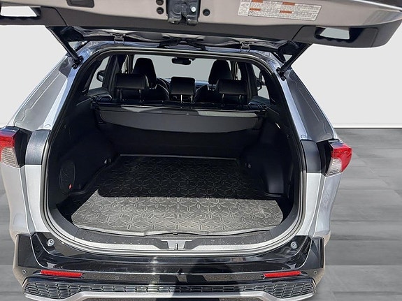 Toyota RAV4 11 of 22