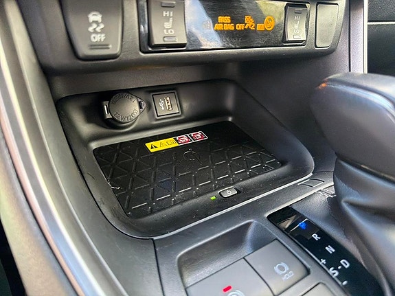 Toyota RAV4 18 of 22