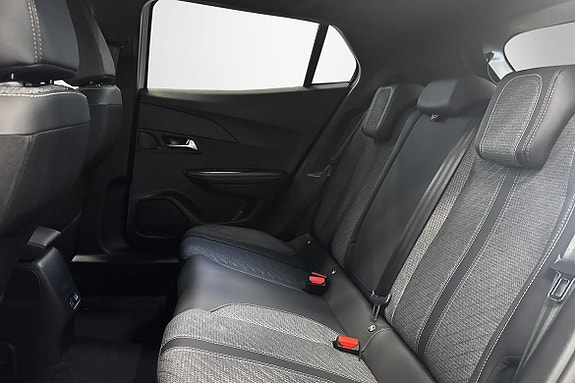 Peugeot 2008 6 of 11